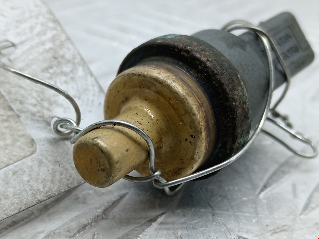 Датчик температуры (охлаждающей жидкости) VOLKSWAGEN Tiguan 2007-2016