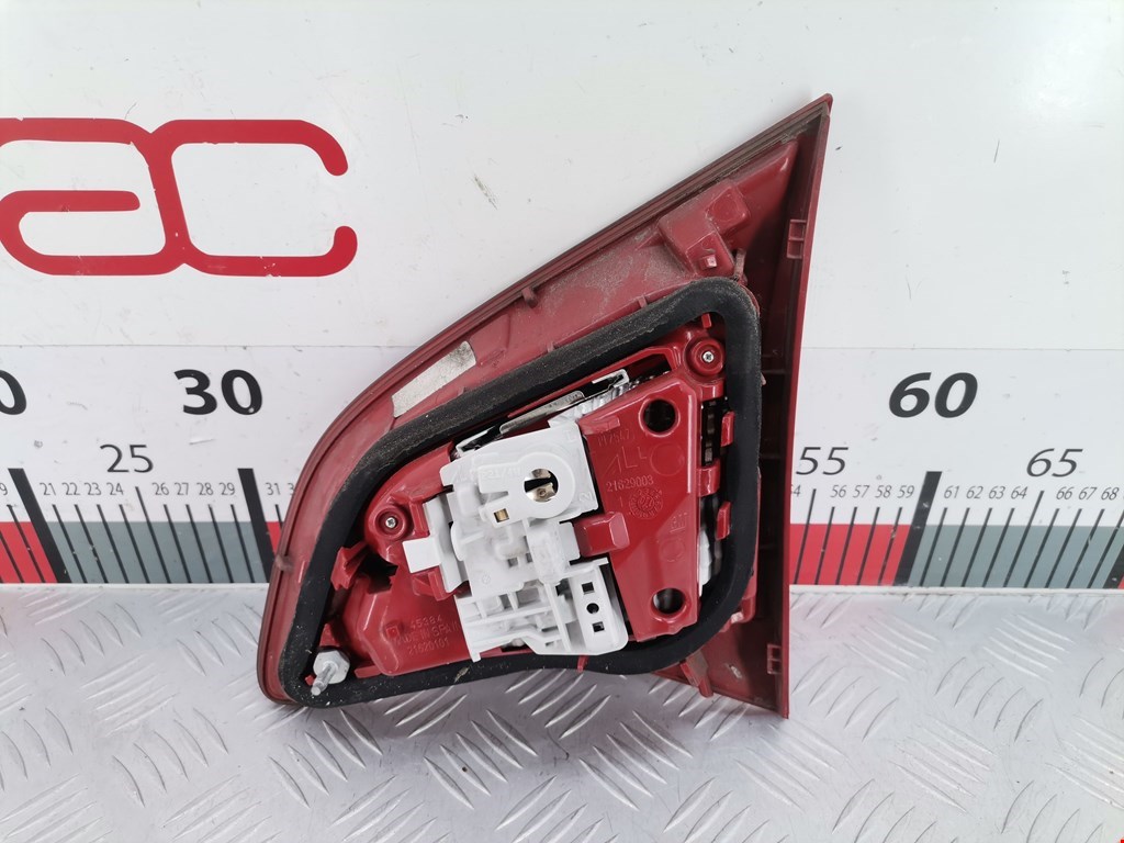 Фонарь задний внутренний левый OPEL Meriva B 2010-2018