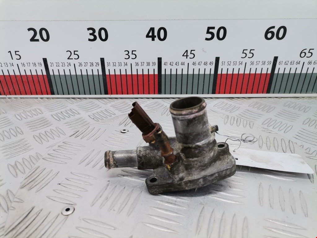 Корпус термостата FIAT Grande Punto 2005-2009