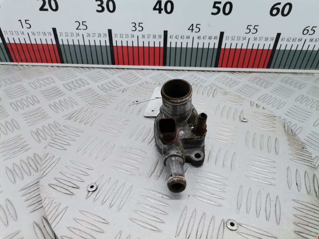 Корпус термостата FIAT Grande Punto 2005-2009