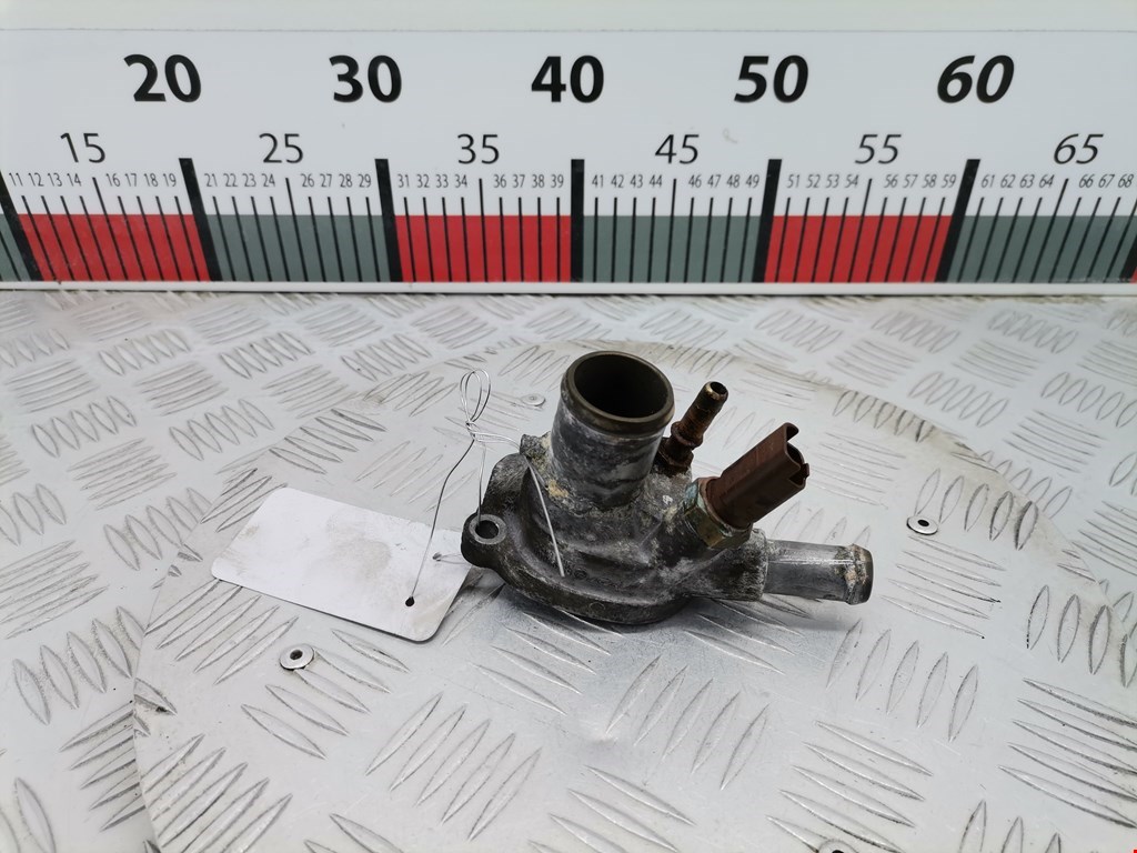 Корпус термостата FIAT Grande Punto 2005-2009