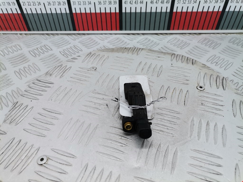 Датчик положения коленвала AUDI A3 8P 2003-2013