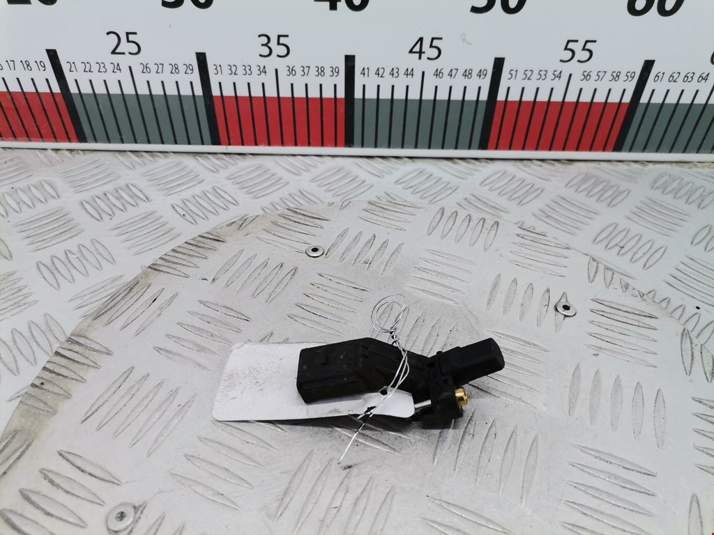 Датчик положения коленвала AUDI A3 8P 2003-2013