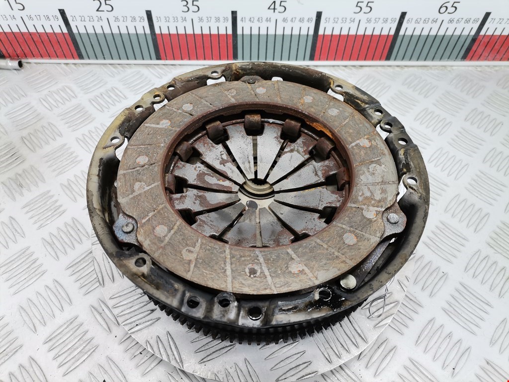 Маховик (демпфер сцепления) FIAT Grande Punto 2005-2009