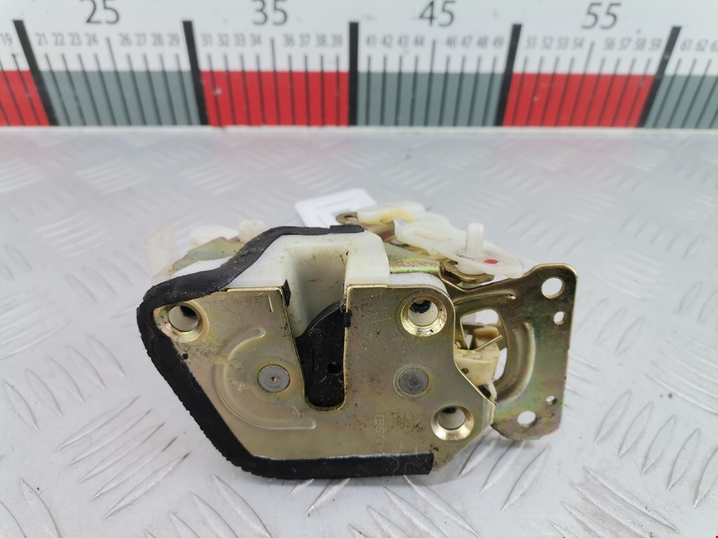 Замок двери задней левой MITSUBISHI Pajero Sport 1998-2008