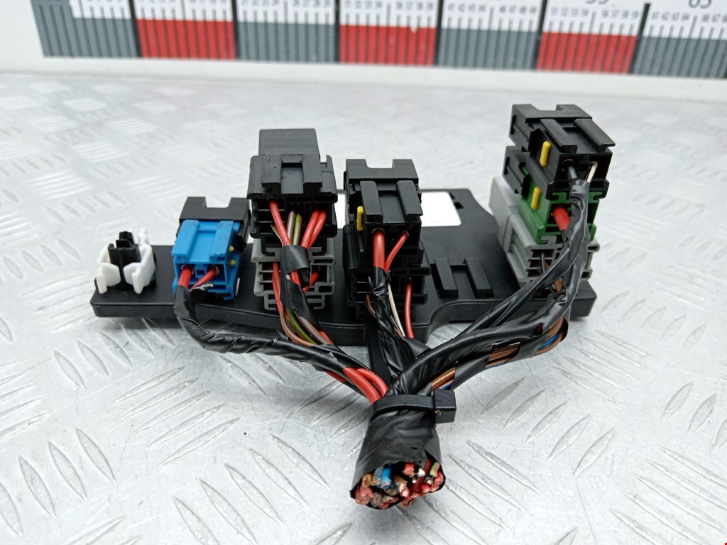 Датчик уровня в бачок омывателя OPEL Astra H/Family 2004-2015