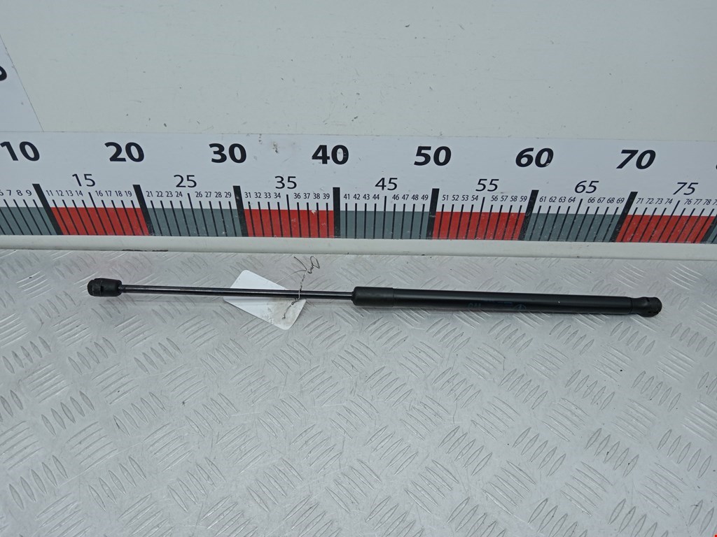 Амортизатор капота левый=правый OPEL Astra H/Family 2004-2015