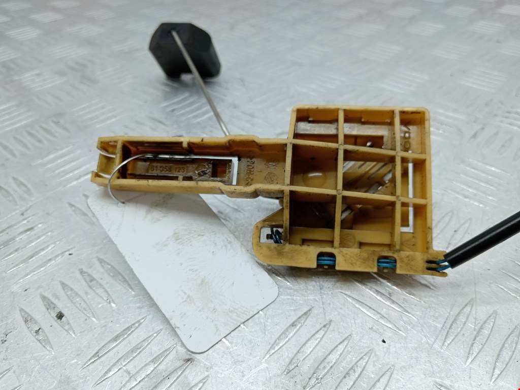 Датчик уровня топлива VOLKSWAGEN Touareg 2002-2010