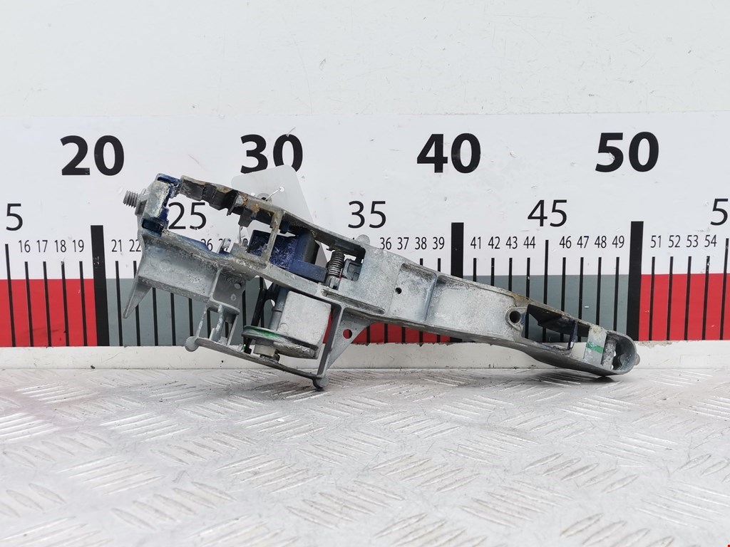 Кронштейн (держатель) ручки двери Peugeot 207 (2006-2014)