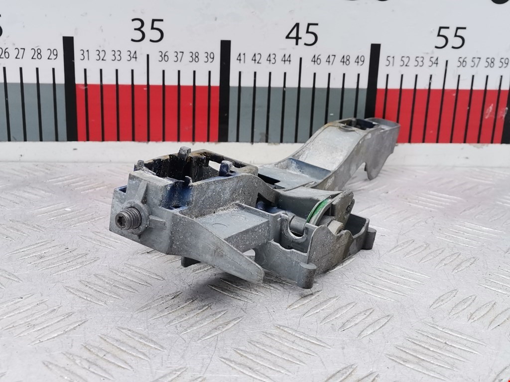 Кронштейн ручки PEUGEOT 207 2006-2015