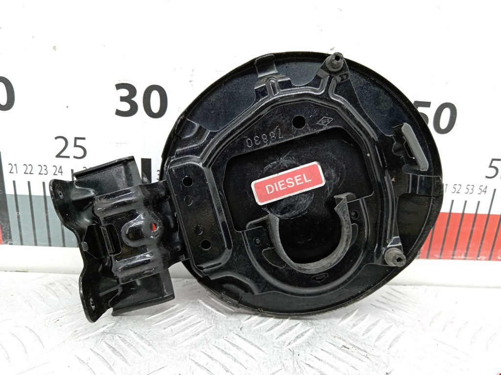 Лючок бензобака RENAULT Koleos HY 2008-2016