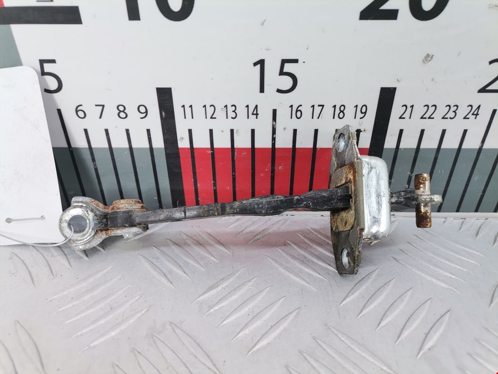 Ограничитель открывания двери FIAT Sedici 2005-2014