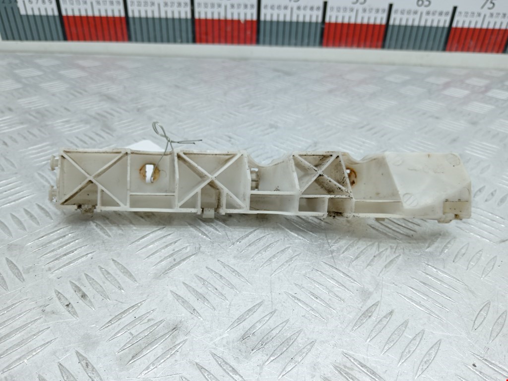 Кронштейн переднего бампера правый RENAULT Koleos HY 2008-2016