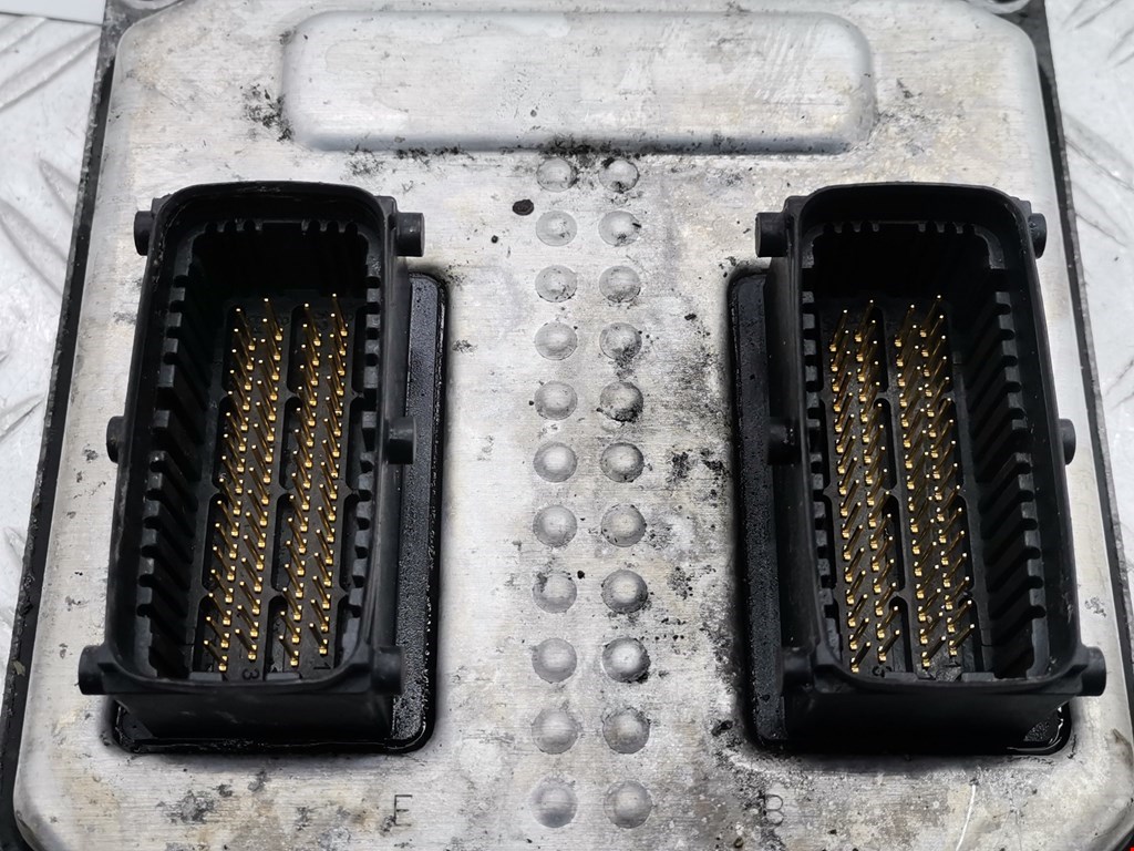 Блок управления двигателя (ЭБУ) OPEL Astra H/Family 2004-2015