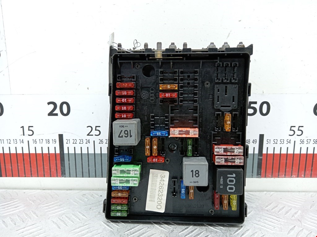 Датчик уровня в бачок омывателя VOLKSWAGEN Golf V 2003-2009