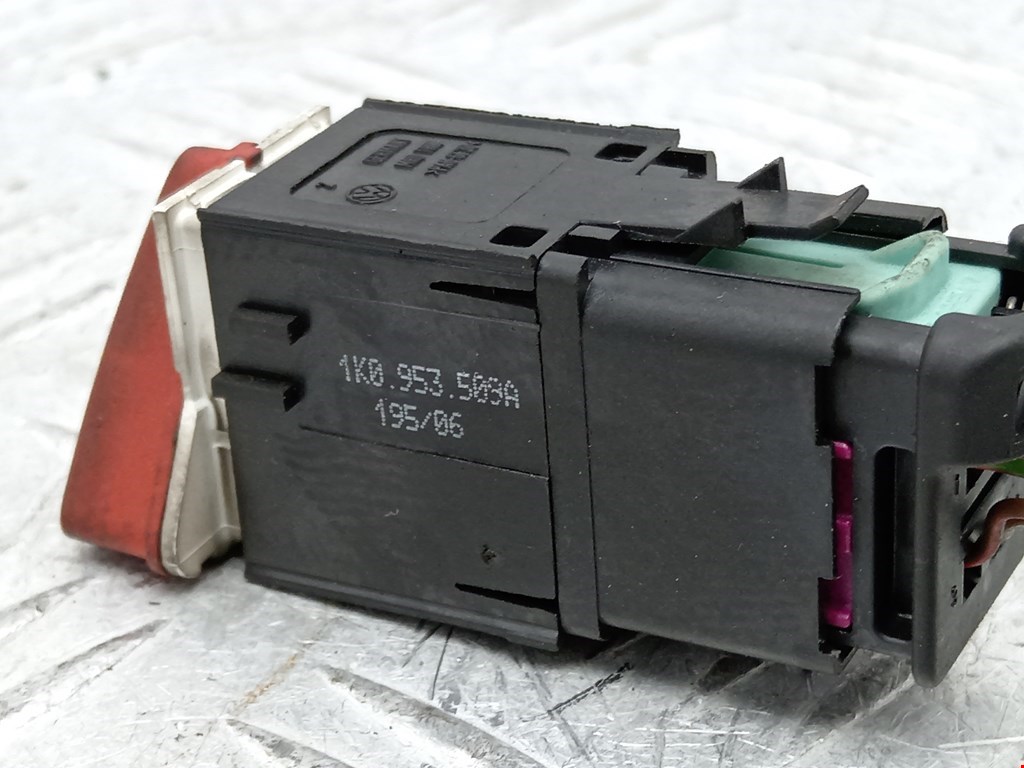 Кнопка аварийной сигнализации (аварийки) VOLKSWAGEN Golf V 2003-2009