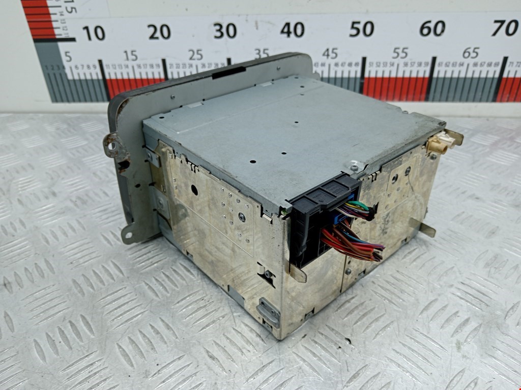 Магнитола VOLKSWAGEN Golf V 2003-2009