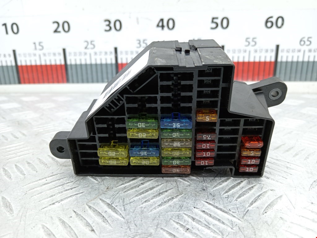 Датчик уровня в бачок омывателя VOLKSWAGEN Golf V 2003-2009