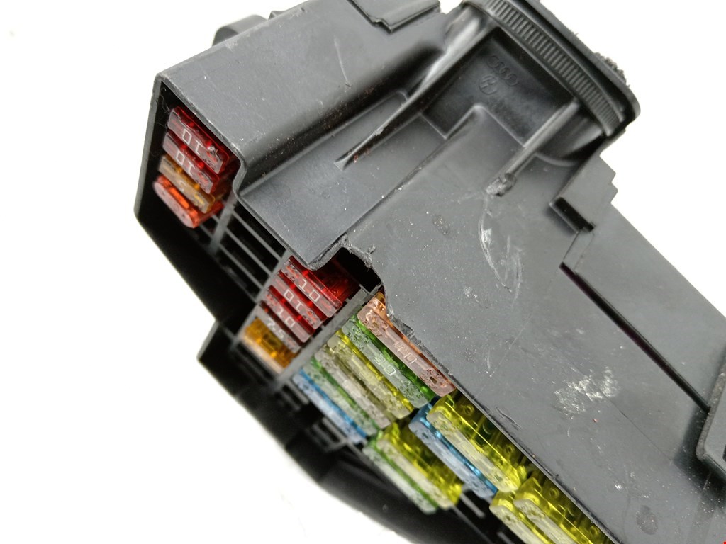 Датчик уровня в бачок омывателя VOLKSWAGEN Golf V 2003-2009