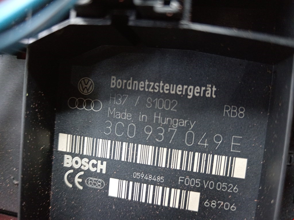 Блок реле VOLKSWAGEN Golf V 2003-2009