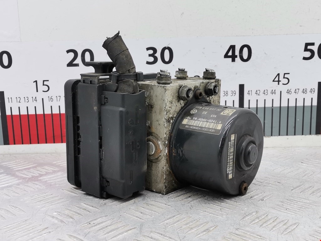 Блок ABS (насос) VOLKSWAGEN Golf V 2003-2009