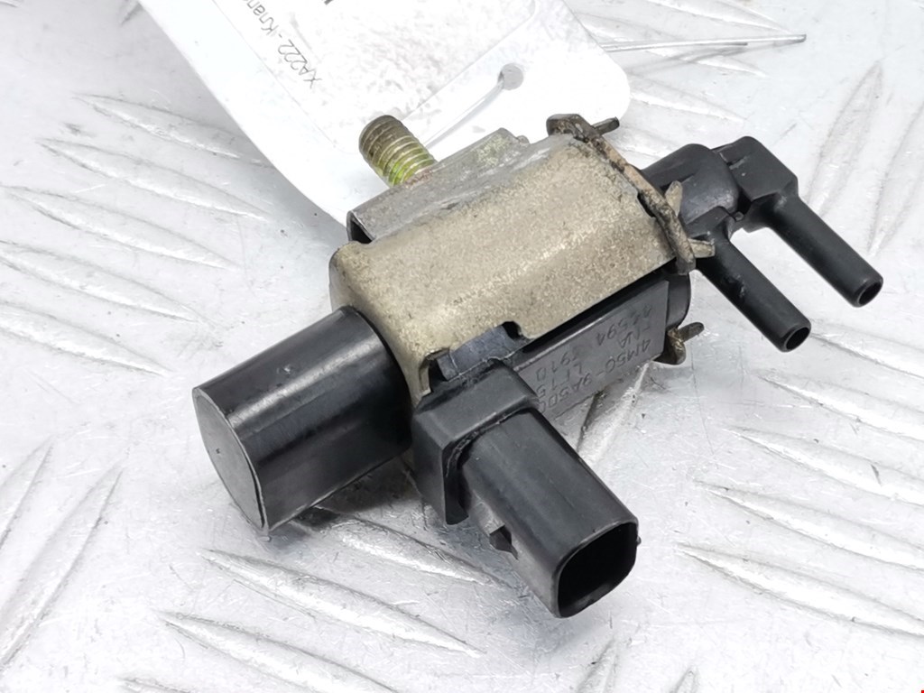 Клапан воздушного фильтра Ford C-MAX 1 (2003-2010)