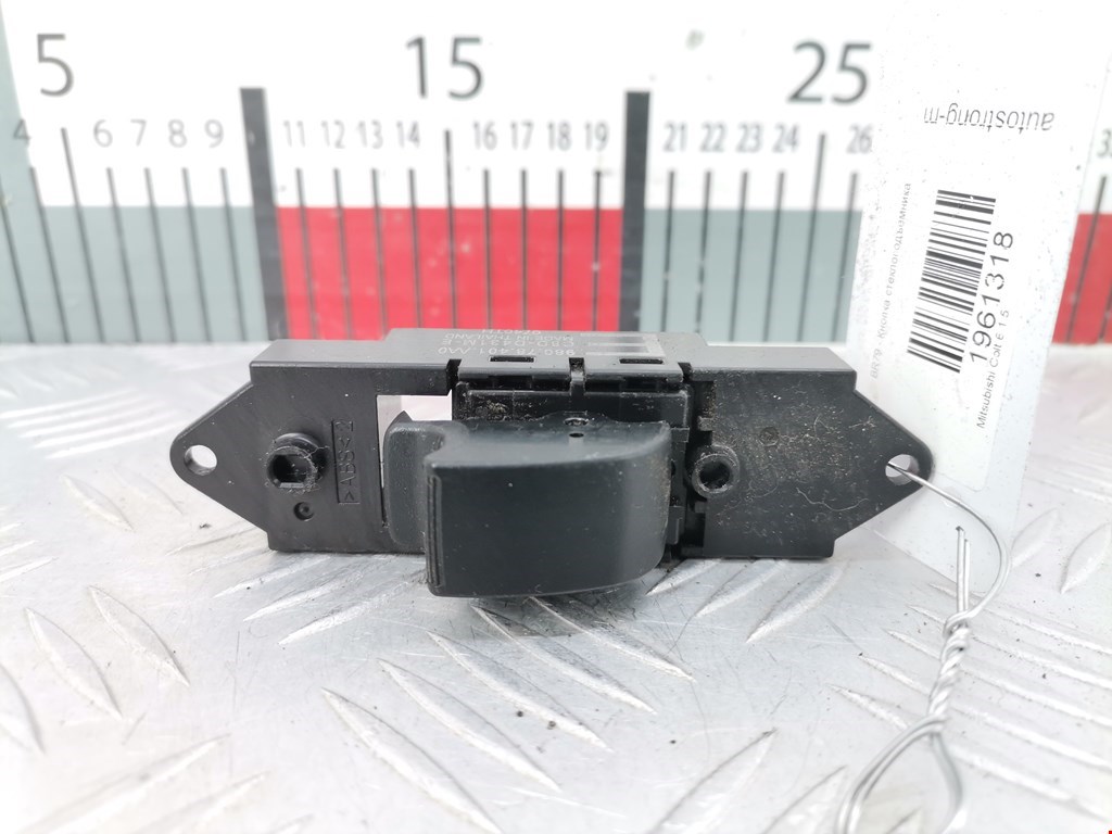 Кнопка стеклоподъемника MITSUBISHI Colt Z3 2003-2012