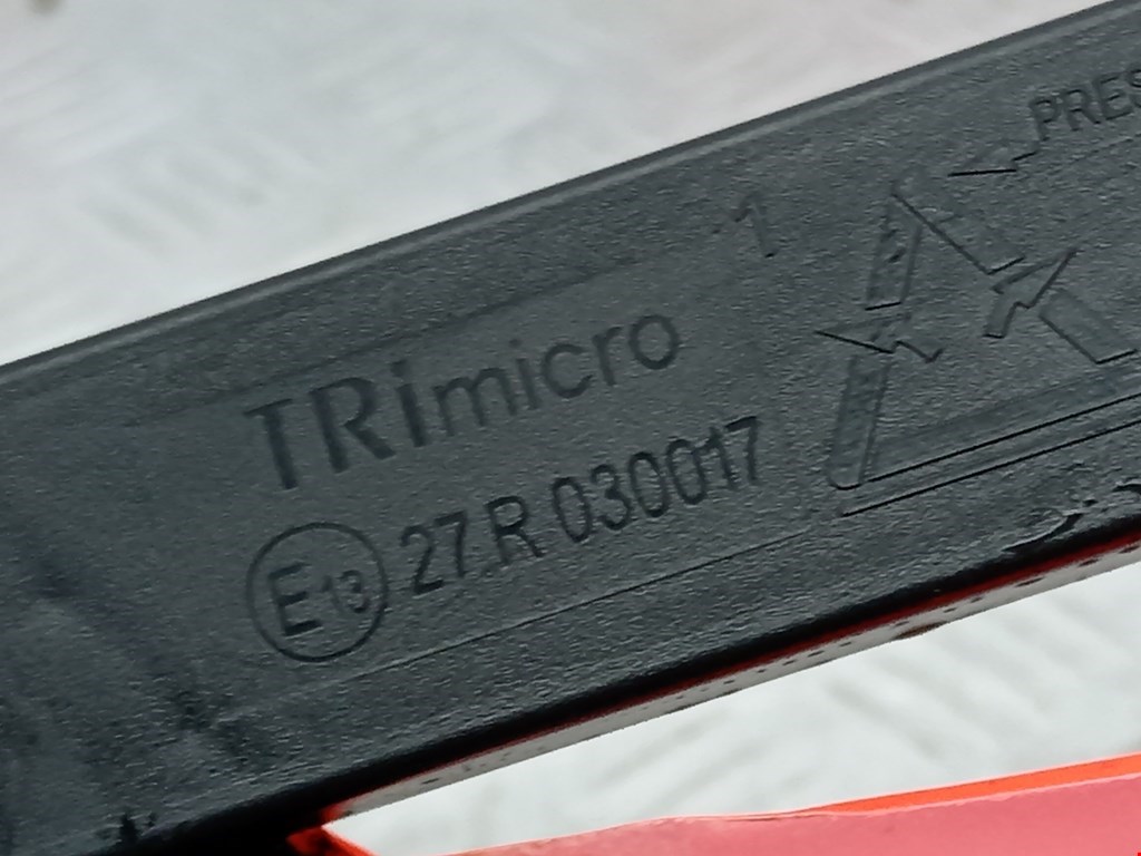 Знак аварийной остановки VOLKSWAGEN Touareg 2002-2010