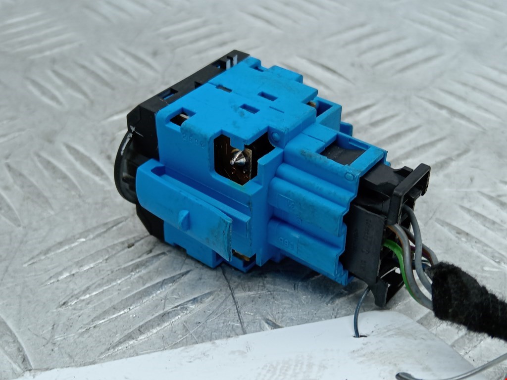 Кнопка корректора фар VOLKSWAGEN Touareg 2002-2010