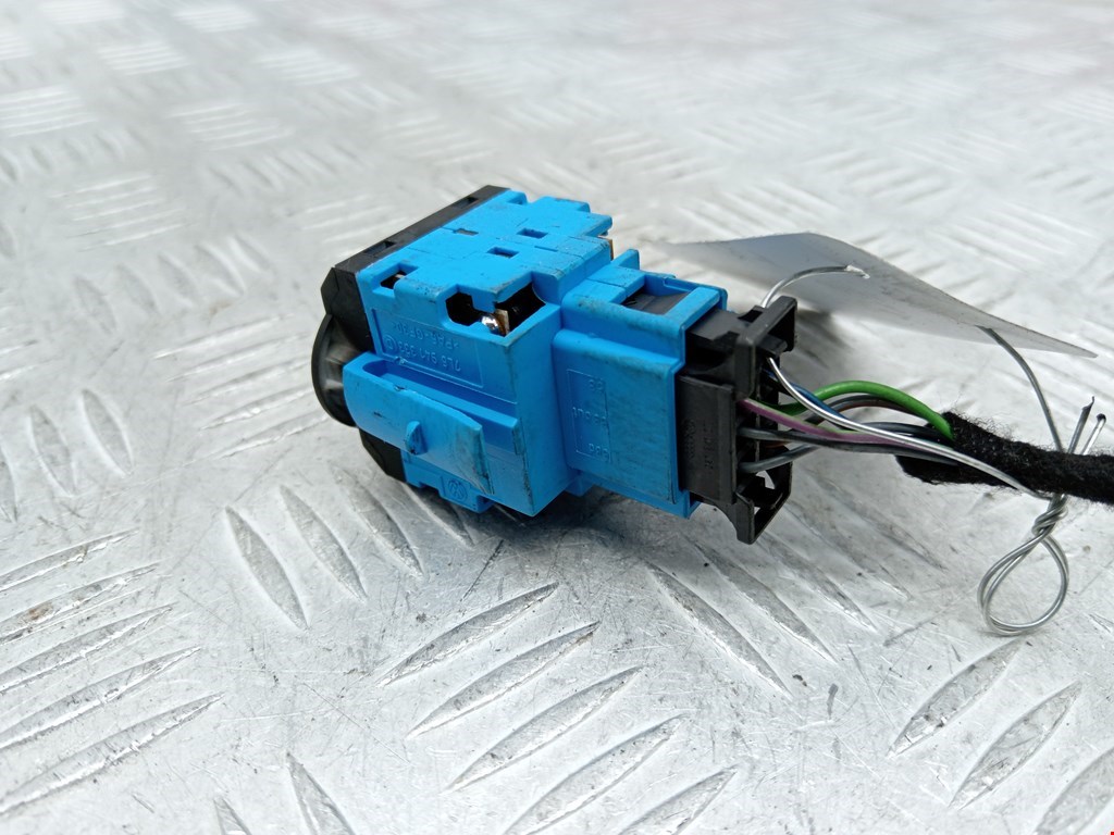 Кнопка корректора фар VOLKSWAGEN Touareg 2002-2010