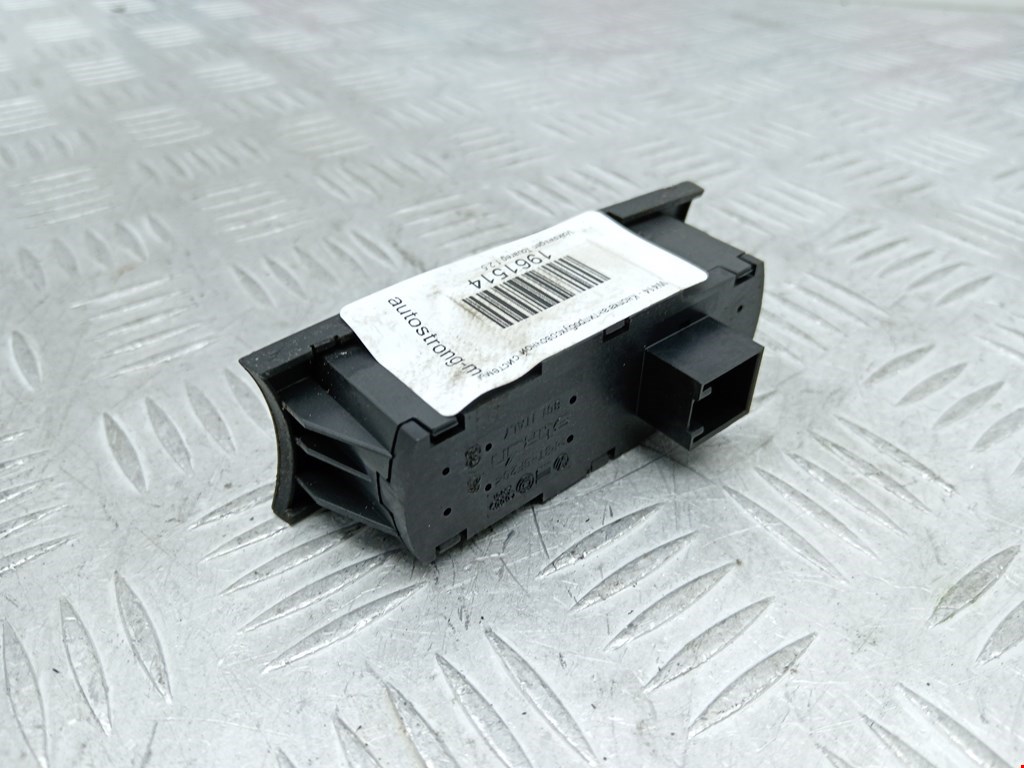 Кнопка антипробуксовочной системы VOLKSWAGEN Touareg 2002-2010