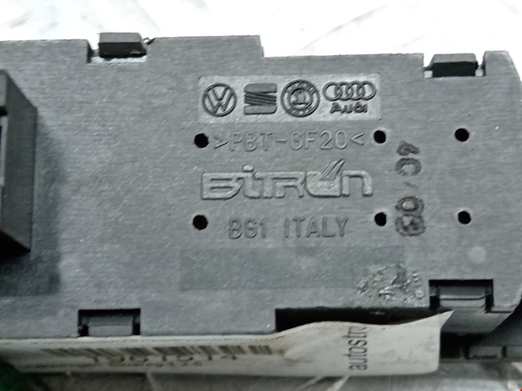 Кнопка антипробуксовочной системы VOLKSWAGEN Touareg 2002-2010