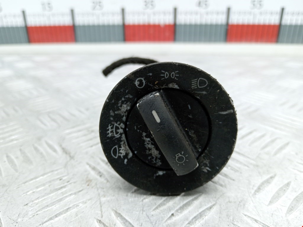 Переключатель света фар VOLKSWAGEN Touareg 2002-2010