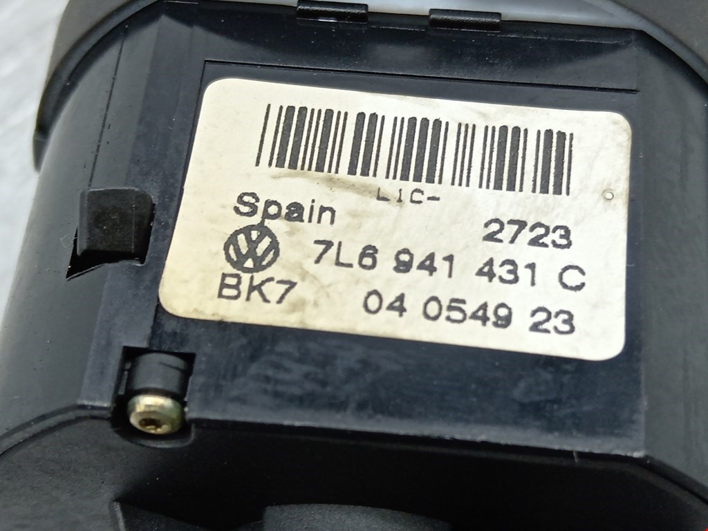 Переключатель света фар VOLKSWAGEN Touareg 2002-2010