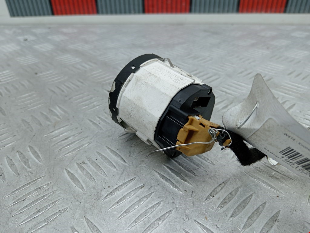 Кнопка включения полного привода VOLKSWAGEN Touareg 2002-2010