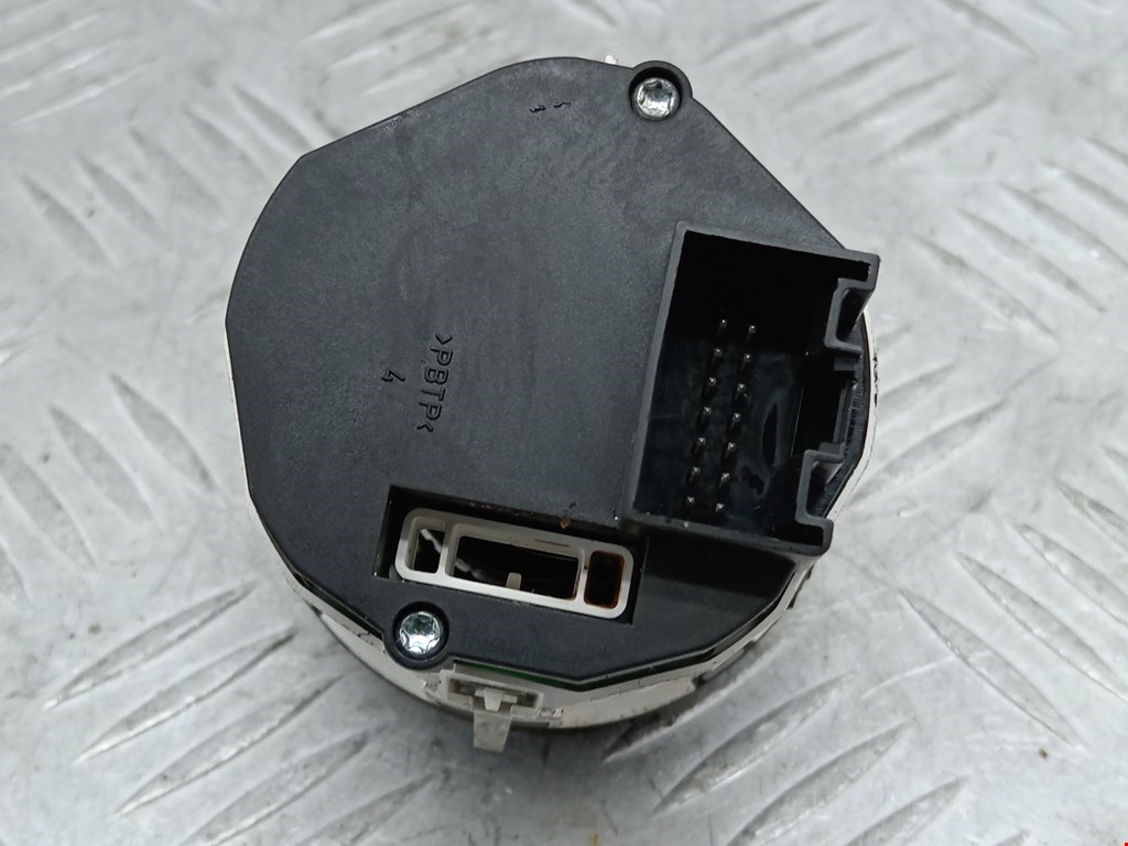 Кнопка включения полного привода VOLKSWAGEN Touareg 2002-2010