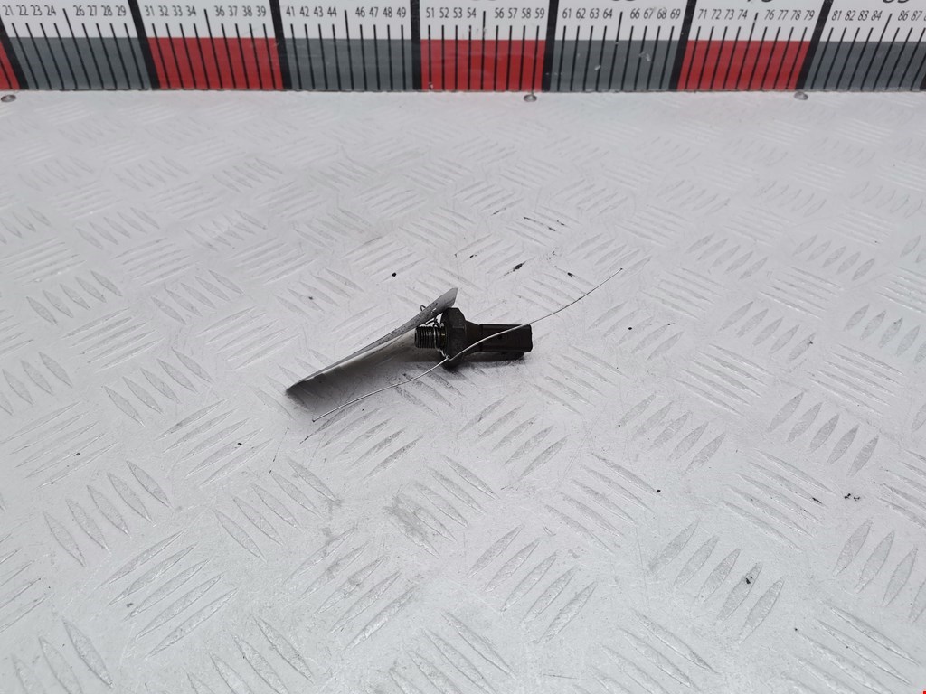 Датчик давления масла VOLKSWAGEN Golf IV 1997-2003