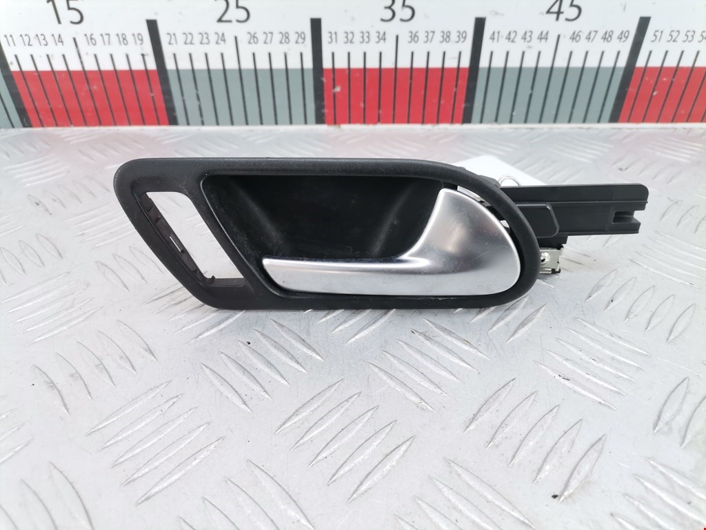 Ручка дверная передняя внутренняя правая VOLKSWAGEN Golf V 2003-2009