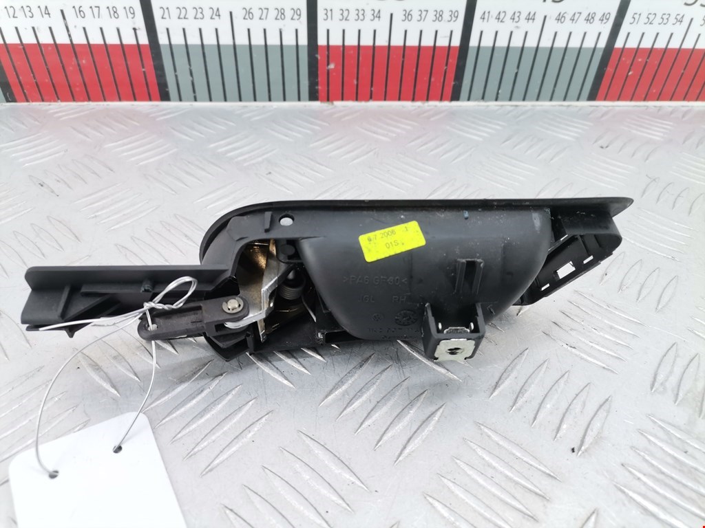 Ручка дверная передняя внутренняя правая VOLKSWAGEN Golf V 2003-2009