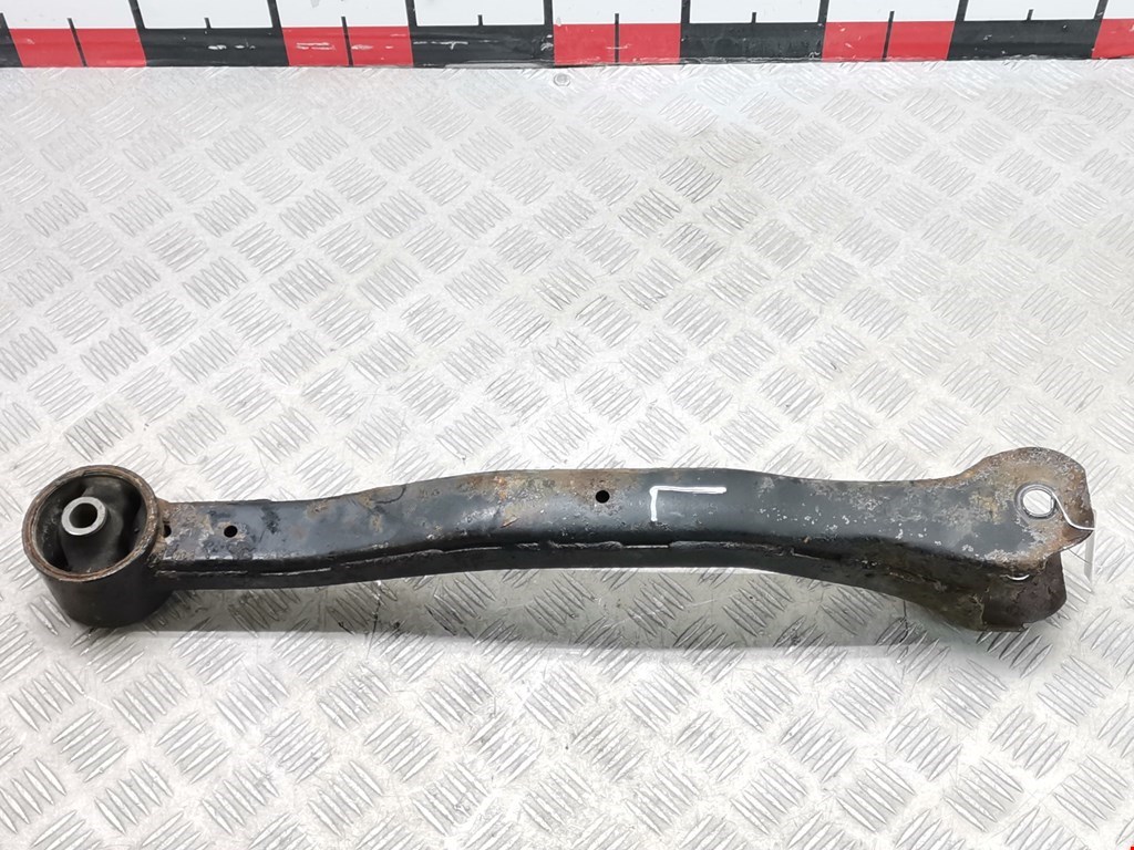 Рычаг задней подвески Mitsubishi Pajero 3 (1999-2006)