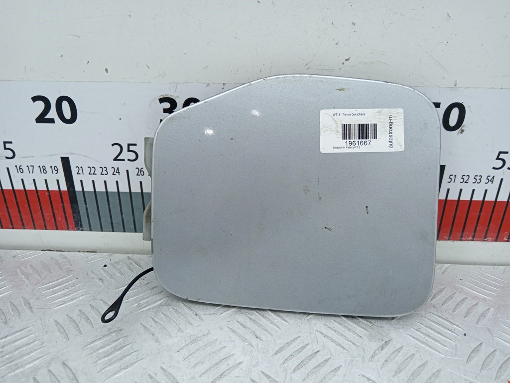 Лючок бензобака MITSUBISHI Pajero IV 2006-2022