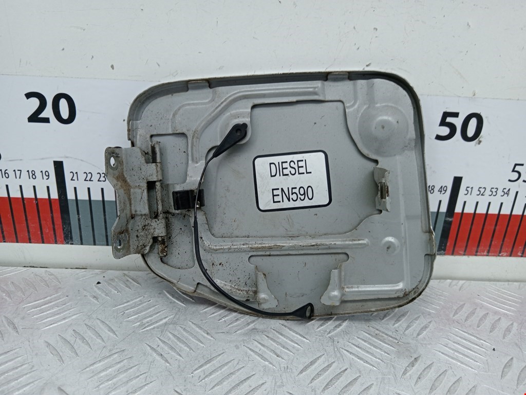 Лючок бензобака MITSUBISHI Pajero IV 2006-2022