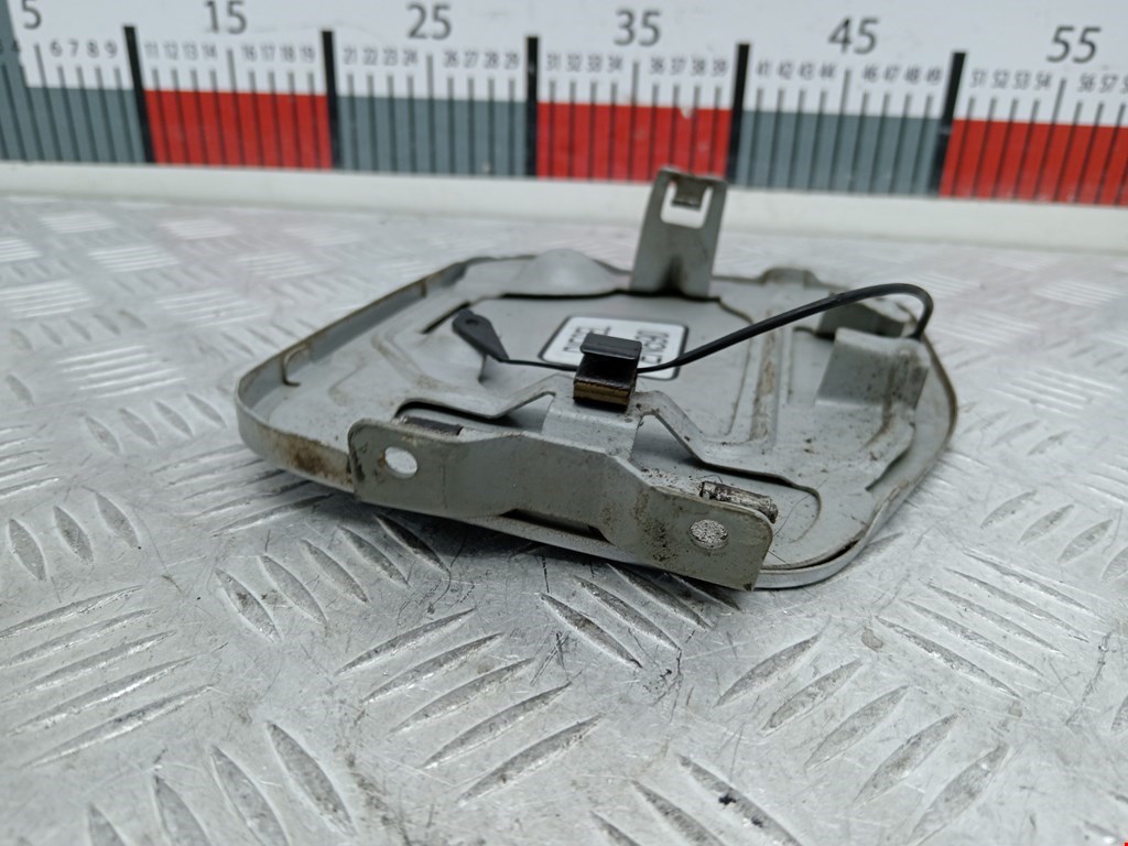 Лючок бензобака MITSUBISHI Pajero IV 2006-2022