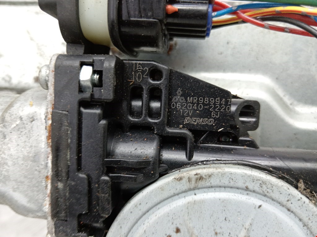 Стеклоподъемник задний правый MITSUBISHI Pajero IV 2006-2022