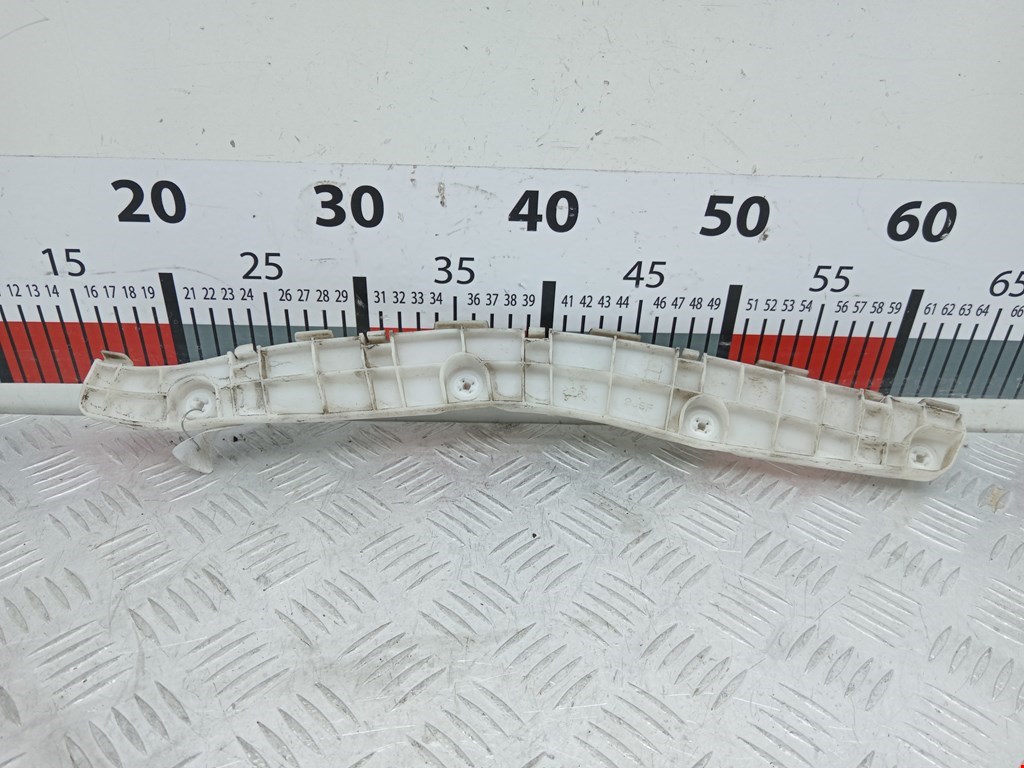 Кронштейн заднего бампера левый правый MITSUBISHI Pajero IV 2006-2022