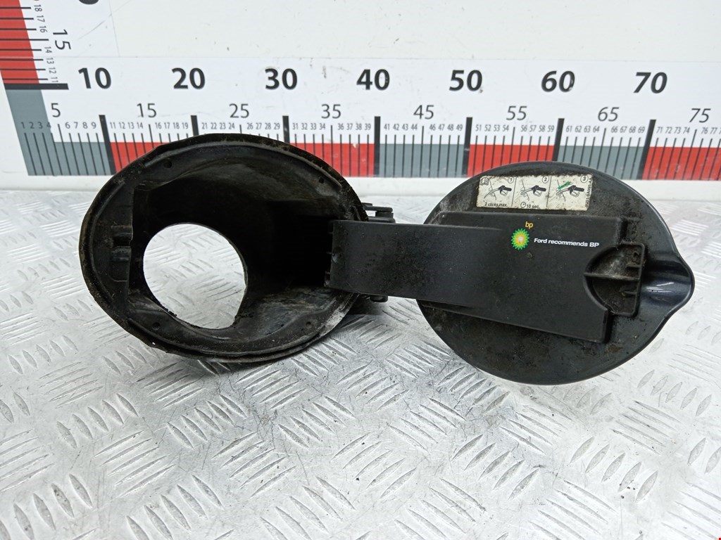 Лючок бензобака FORD Kuga 2008-2012