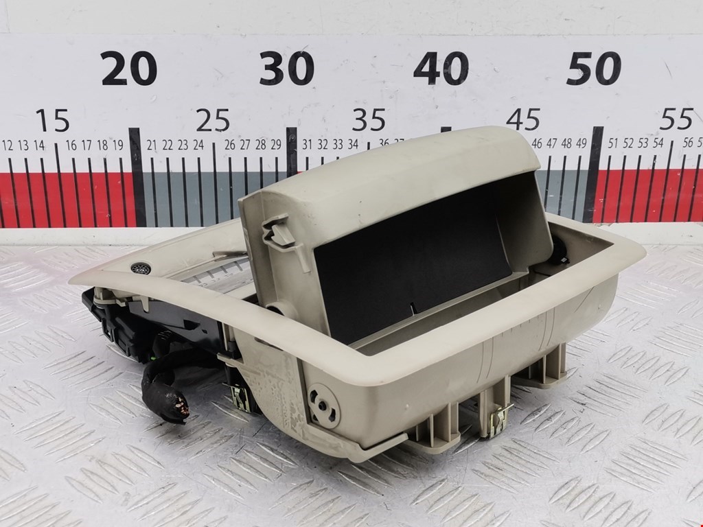 Плафон салонный (салона фонарь) JEEP Grand Cherokee WK 2004-2010