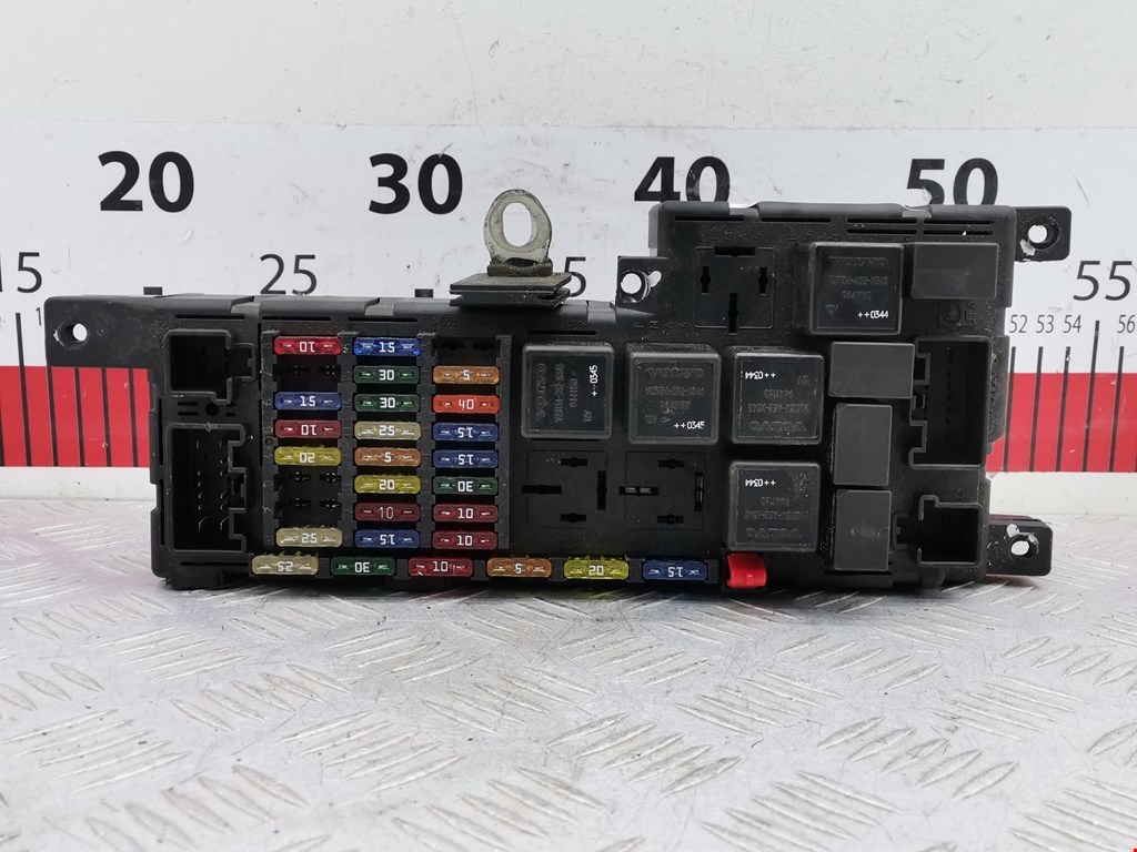 Датчик уровня в бачок омывателя VOLVO XC90 2002-2014