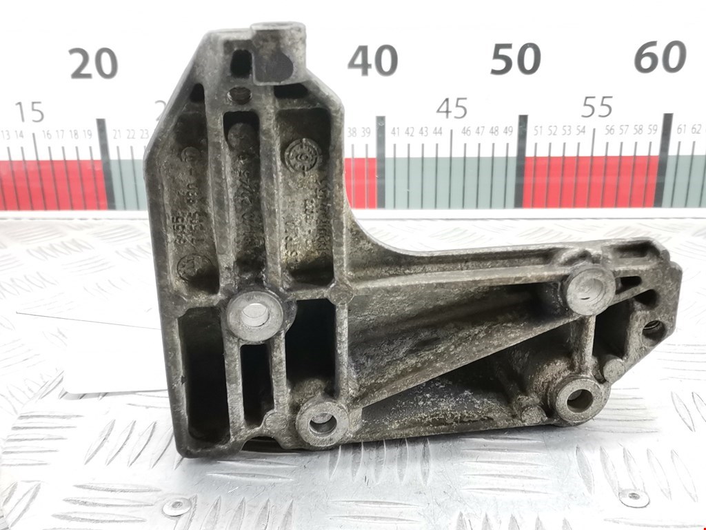 Кронштейн кондиционера BMW 3er E90/E91 2005-2012