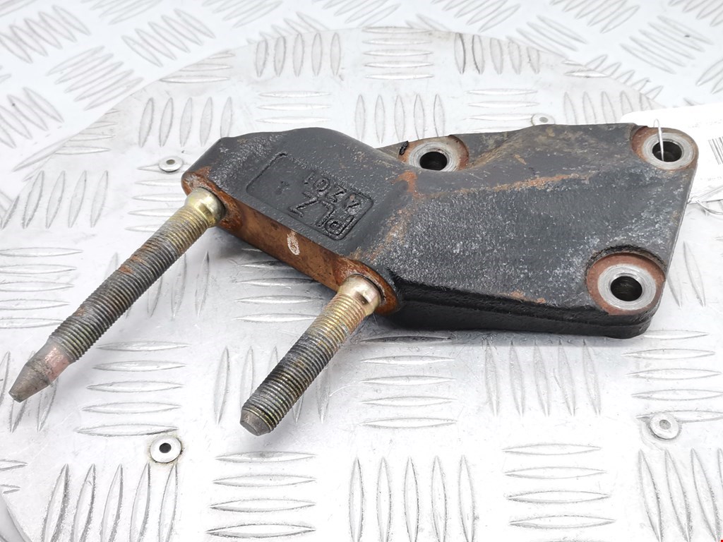 Кронштейн (крепление лапа) двигателя Honda Civic 7 (2000-2006)